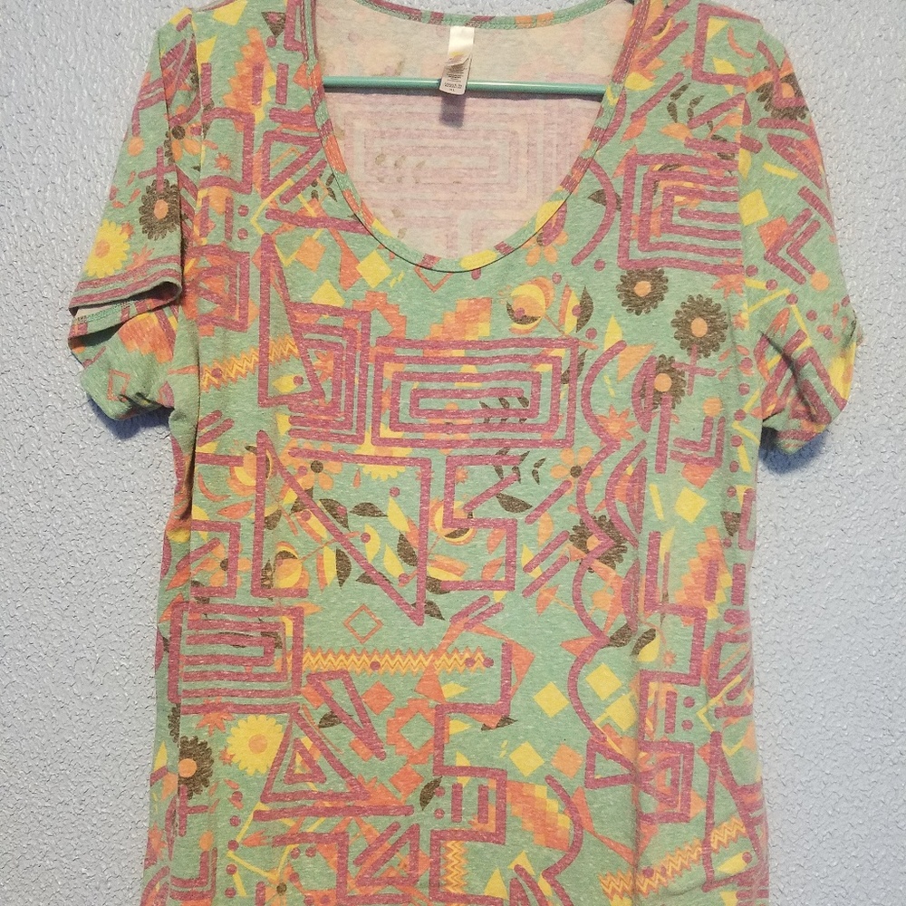 Xl lularoe classic t